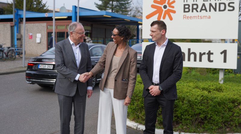 Nieders chsischer Ministerpr sident Stephan Weil Zu Besuch Im Reemtsma 